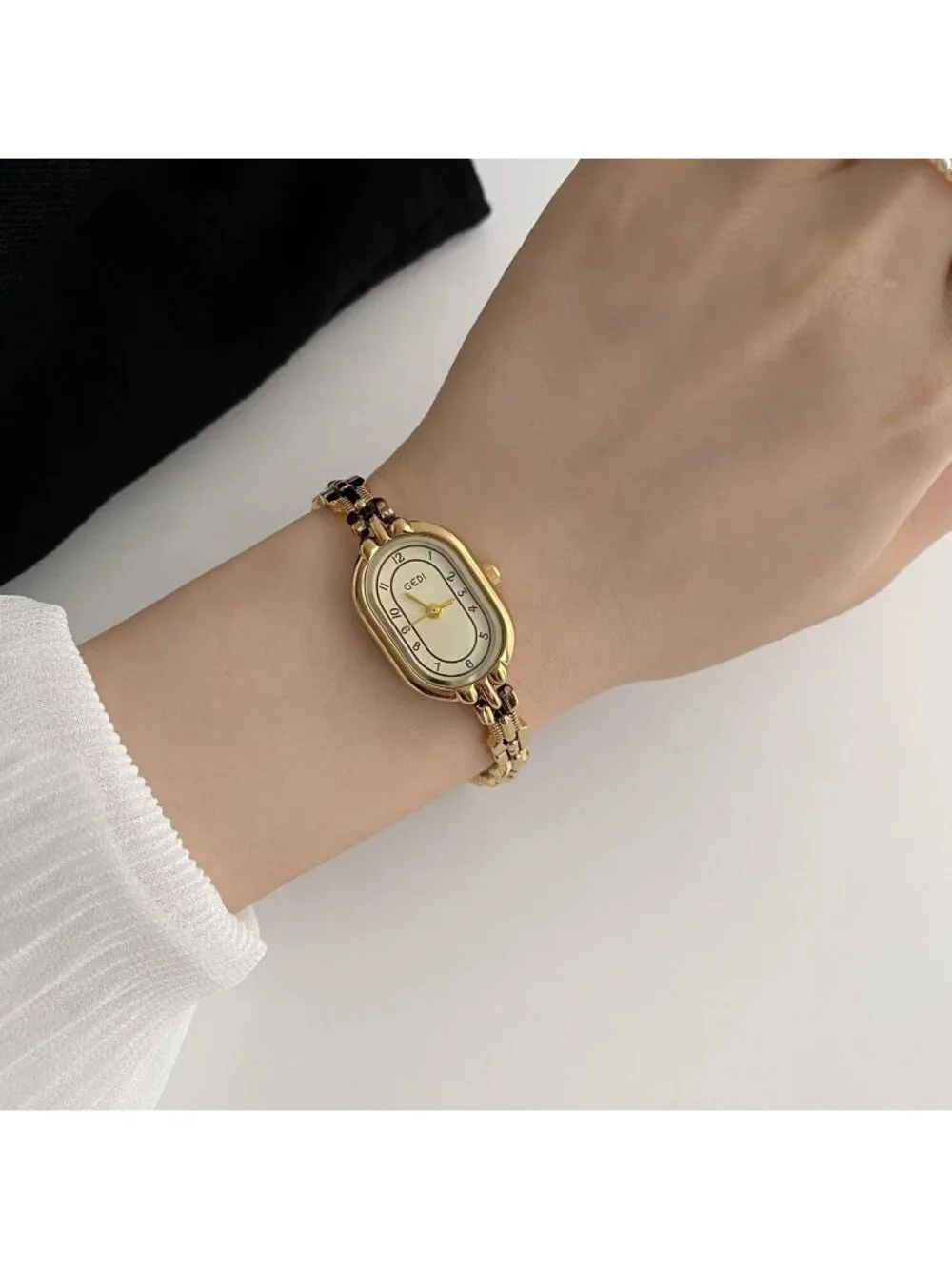 Women's Gold Oval Vintage Bracelet Small Quartz Dress Bangle Analog Wrist Watch